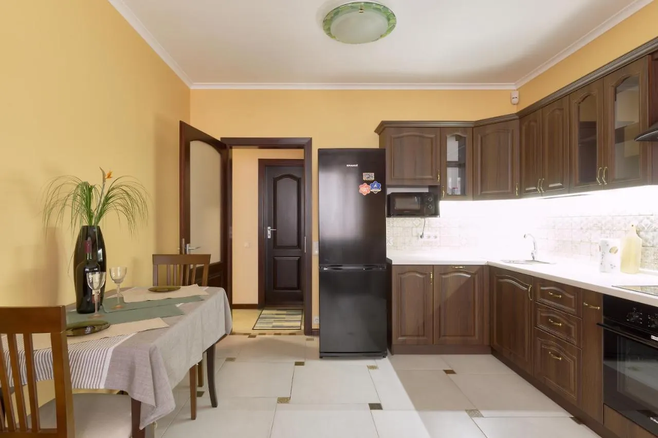 1Br Apartment In The Old City Center Kiev