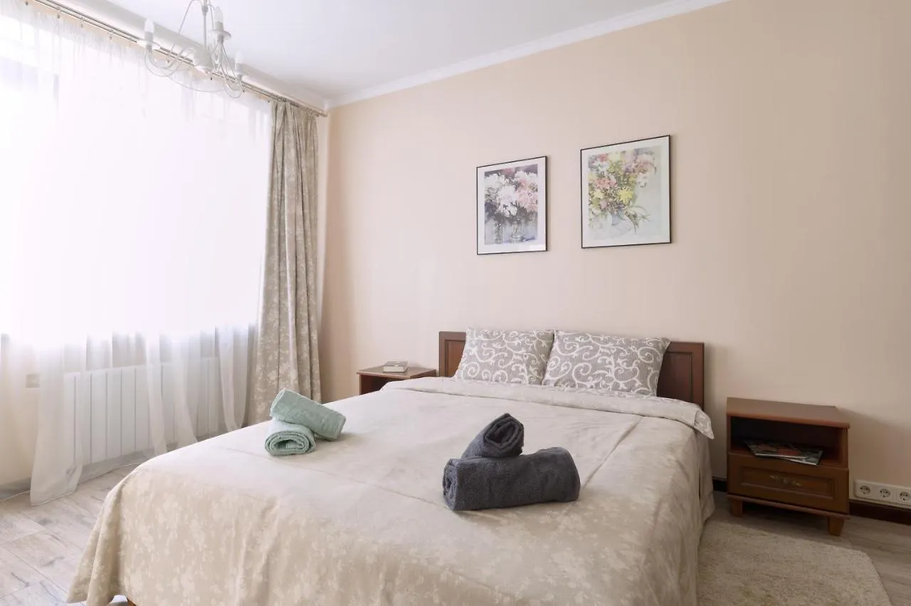 1Br Apartment In The Old City Center Kiev 0*,